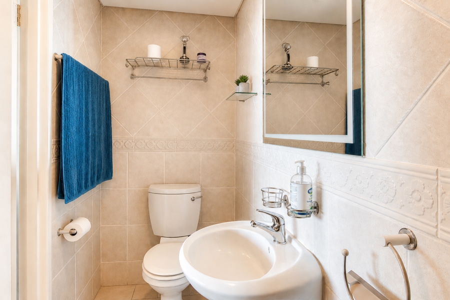 1 Bedroom Property for Sale in Strand South Western Cape